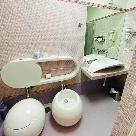 Relais Coppede 4* روما